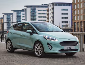 Ford Fiesta Titanium 5-door [UK-spec] '2017–21