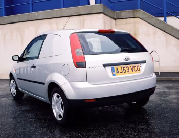 Ford Fiesta Van [UK-spec] '2002–05