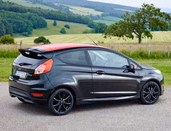 Ford Fiesta Zetec S "Black" [UK-spec] '2014–16