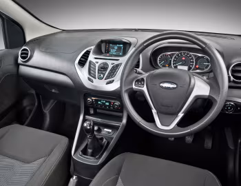 Panel frontal Ford Figo '2015–18