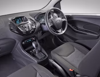 Интерьер Ford Figo Sedan '2015–18