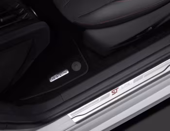 Ford Focus ST-Line [UK-spec] (DYB) '2016–18