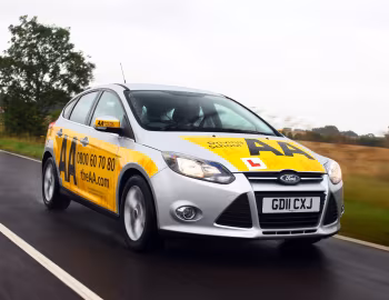 Ford Focus [UK-spec] (DYB) '02.2011–14