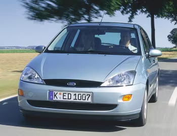 Ford Focus Ghia 5-door [Worldwide] (DBW) '1998–2001