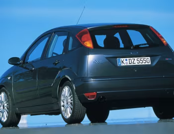 Ford Focus ST170 5-door [Worldwide] '2002–04