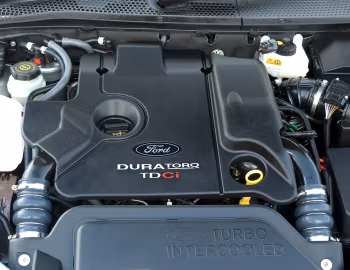 Bajo el capó Ford Focus 5-door [South Africa] '2003–04