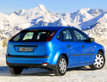Ford Focus 5-door [Worldwide] (DA3) '2004–08
