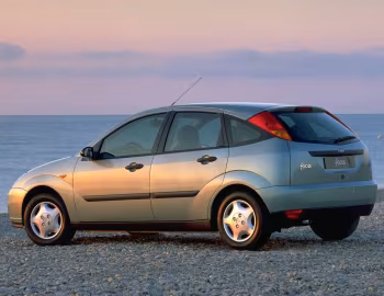 Ford Focus 5-door [Worldwide] (DBW) '1998–2001