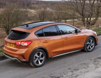 Ford Focus Active [UK-spec] '2019–22