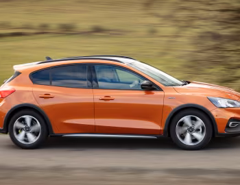 Ford Focus Active [UK-spec] '2019–22