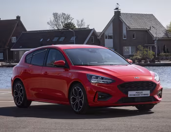 Ford Focus EcoBoost Hybrid ST-Line [Worldwide] '2019–21