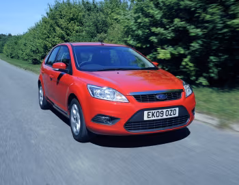 Ford Focus ECOnetic 5-door [UK-spec] (DA3) '01.2008–09.2010