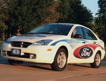 Ford Focus FCV (DFW) '2002–07