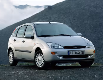 Ford Focus Ghia 5-door [Worldwide] (DBW) '1998–2001