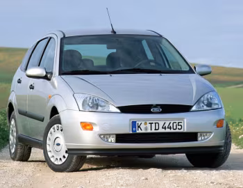 Ford Focus Ghia 5-door [Worldwide] (DBW) '1998–2001