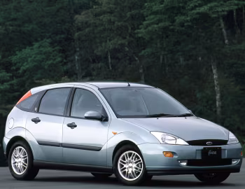 Ford Focus Ghia [Japan] (DBW) '03.2000–02.2002