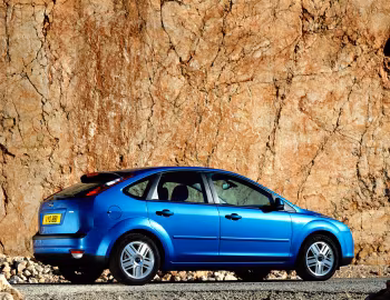 Ford Focus Ghia 5-door [Worldwide] (DA3) '2004–08