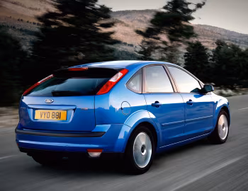 Ford Focus Ghia 5-door [Worldwide] (DA3) '2004–08