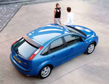 Ford Focus Ghia 5-door [Worldwide] (DA3) '2004–08