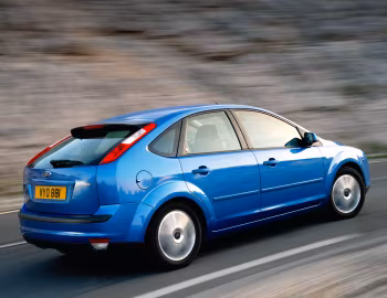 Ford Focus Ghia 5-door [Worldwide] (DA3) '2004–08