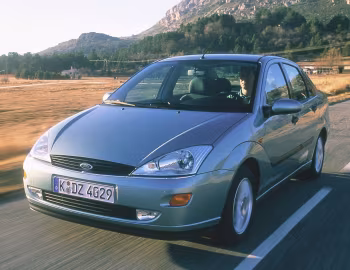 Ford Focus Ghia Sedan [Worldwide] '1998–2001