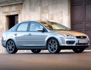 Ford Focus Ghia Sedan [Worldwide] (DB3) '2004–08
