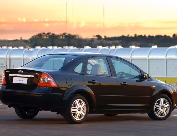 Ford Focus Ghia Sedan [South Africa] (DB3) '2005–06