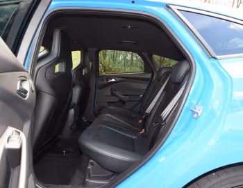 内饰 Ford Focus RS [UK-spec] (DYB) '2016–18