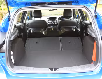 Багажнік Ford Focus S [Japan] (DYB) '10.2015–12.2016