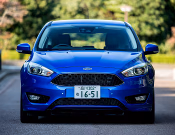 Ford Focus S [Japan] (DYB) '10.2015–12.2016
