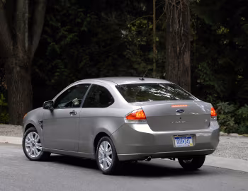 2008 Ford Focus SE Coupe [North America] '2007–08