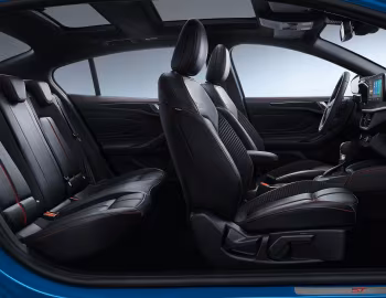 Interior Ford Focus ST-Line Sedan [China] '2022–23