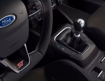 Интерьер Ford Focus ST [Worldwide] '2019–22