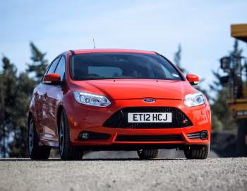 Ford Focus ST [UK-spec] (DYB) '2012–14