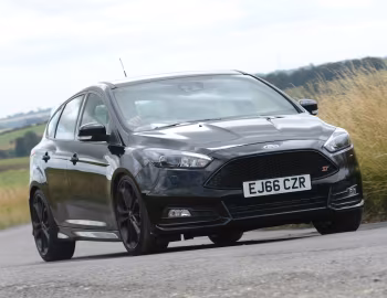 Ford Focus ST [UK-spec] (DYB) '2014–18