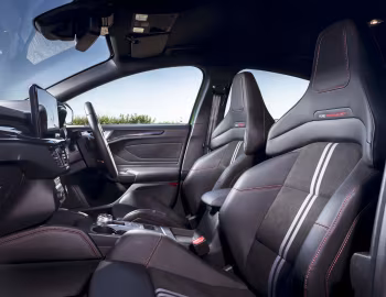 Interior Ford Focus ST [UK-spec] '2022–25