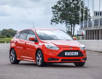 Ford Focus ST [UK-spec] (DYB) '2012–14