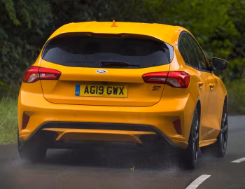 Ford Focus ST [UK-spec] '2019–22
