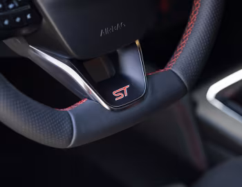Ford Focus ST Track Pack [Worldwide] '2023–25