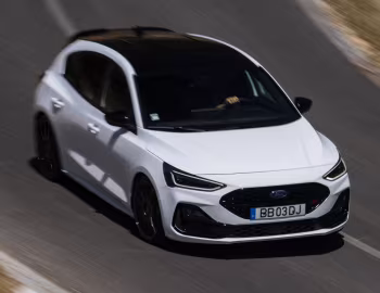 Ford Focus ST Track Pack [Worldwide] '2023–25