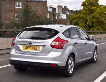 Ford Focus Studio [UK-spec] (DYB) '09.2011–14