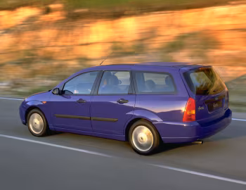 Ford Focus Turnier [Worldwide] (DNW) '1998–2001