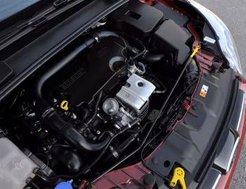 Bajo el capó Ford Focus Turnier (DYB) '12.2010–14
