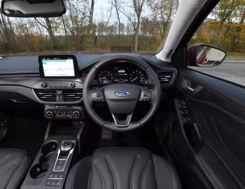 Panel frontal Ford Focus Vignale [UK-spec] '2018–21