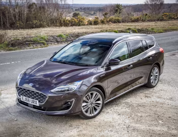 Ford Focus Vignale Estate [UK-spec] '2018–22