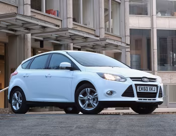 Ford Focus Zetec [UK-spec] (DYB) '02.2011–14