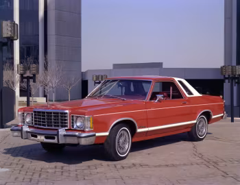 1977 Ford Granada Ghia 2-door Sedan (66K)