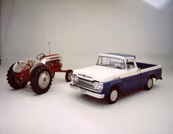 Ford 981 Powermaster, Ford F-100 Custom Cab Styleside Pickup
