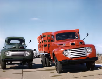 Ford F-7 Tractor Truck, Ford F-5 Stake Truck