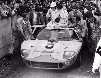 Ford GT40 Lightweight Race Car, Pedro Rodríguez